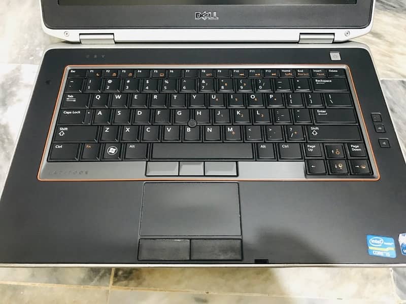 Dell Latitude E6420 (Core i 5) 4