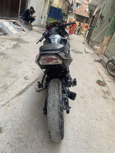 Company:  power
200 cc
Complete documents 
Self start 9