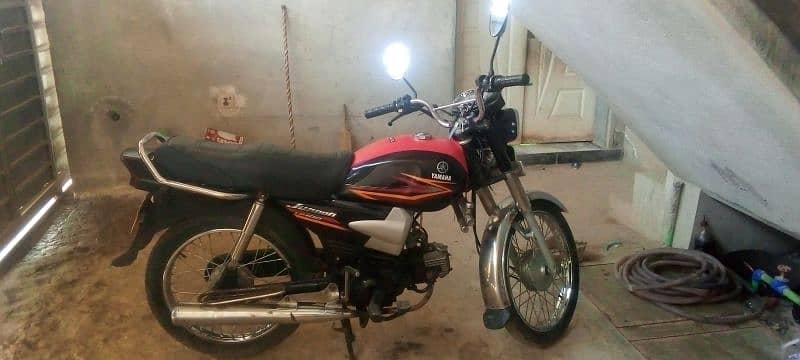 Yamaha Junoon 100cc 5