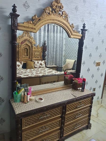 Bed king size with dressing table pure wood chinuti design 4