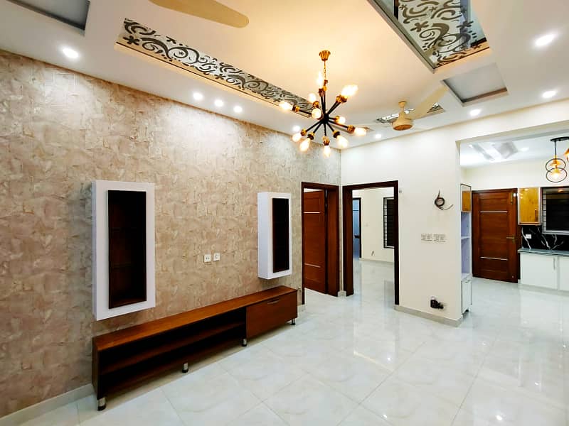 7 Marla Luxury House For Sale 2