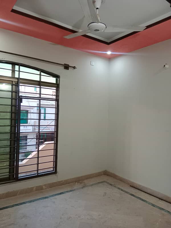 Ground portion available for rent Pani bjli 6