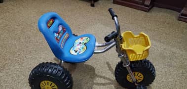 Kids tricycle 0