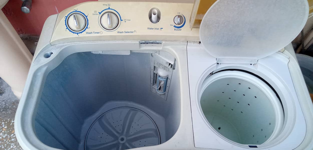 Haier washing machine. 2