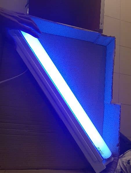 UV Light / Jaundice Light 4