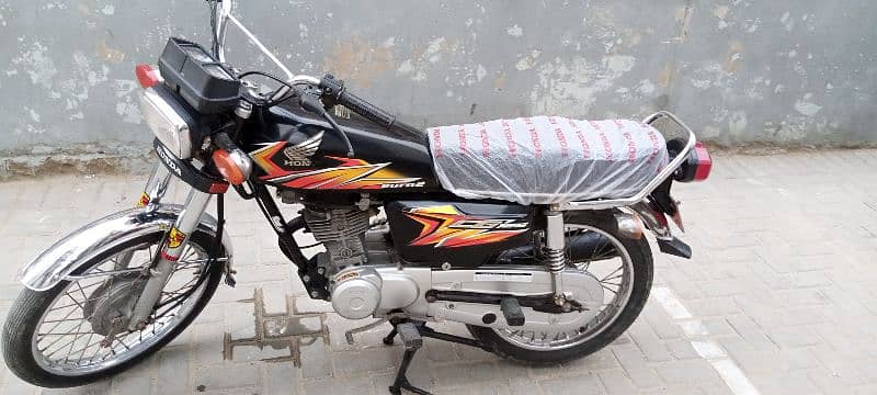 Honda 125 Larkana Number 2020 4