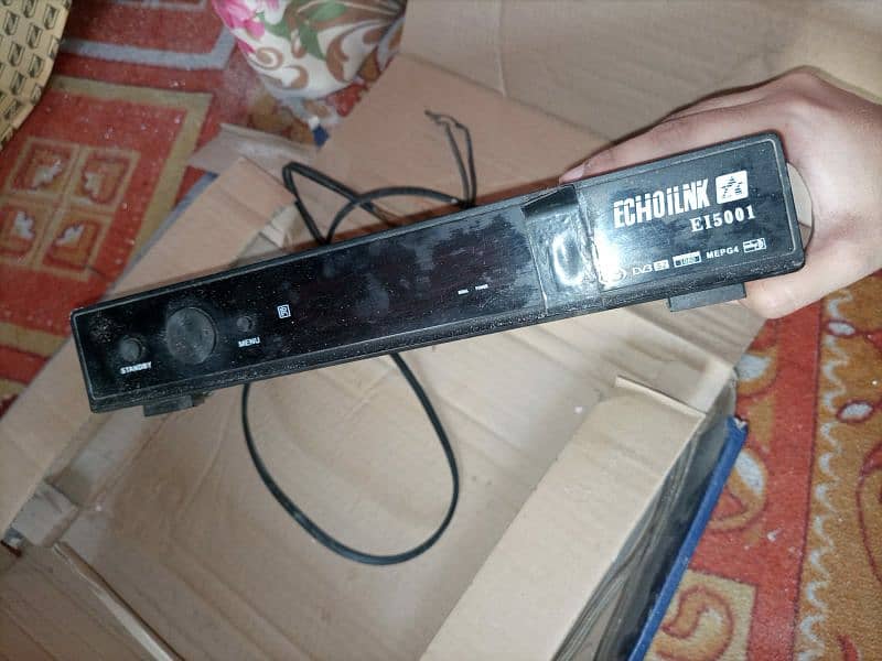 Philips 14 inches TV & Echoilnk Receiver & Dish 5