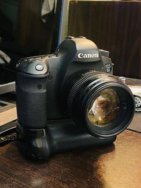 Canon 6d with 2 lens 4