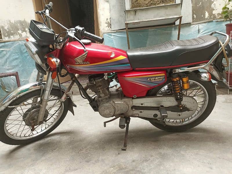 honda 125 model 2012  for sale in a reasonable price 9