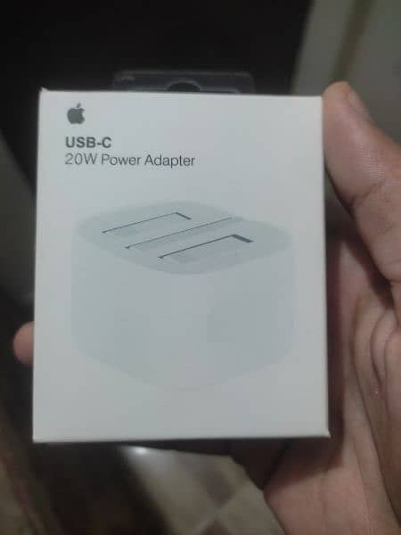 APPLE IPHONE 20W CHARGER 5