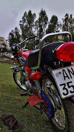 Honda 125 for sale lush condition look like new just buy and drive