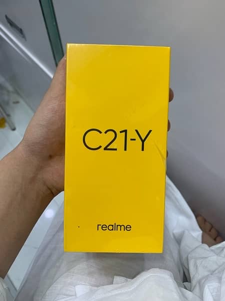 realme c21-y 1