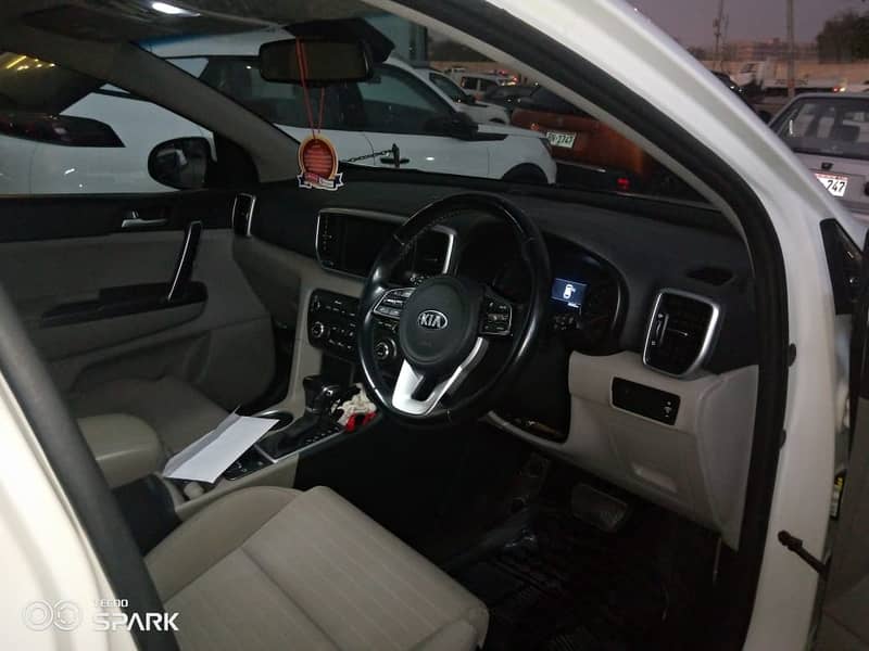 KIA Sportage FWD 2020 11