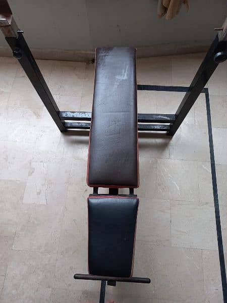 GYM BENCH + BICEP TRICEP ROD 2