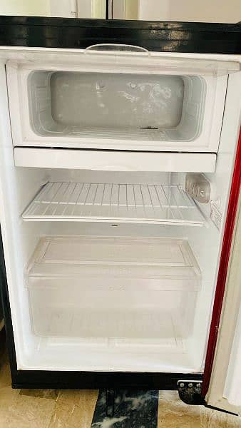 PEL ROOM REFRIGERATOR JUST LIKE NEW SLIGHTLY USED 2