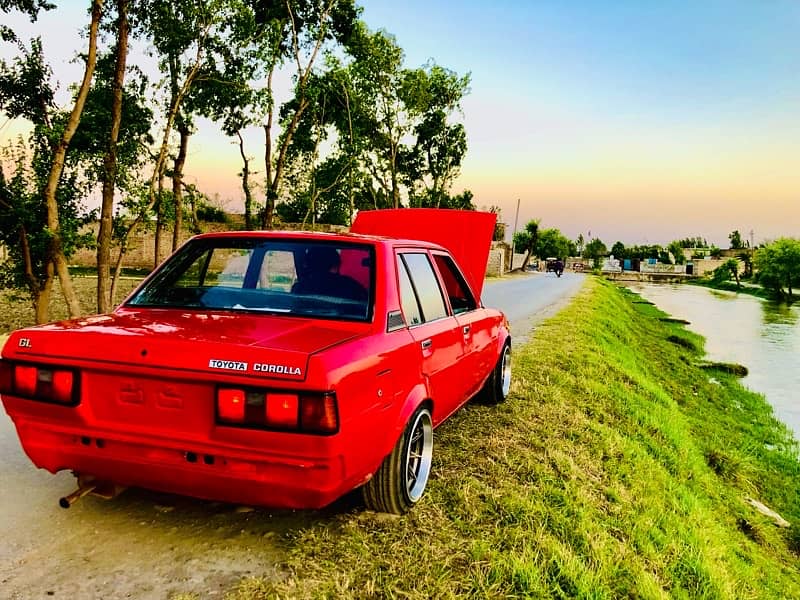 Toyota Corolla 1982 12