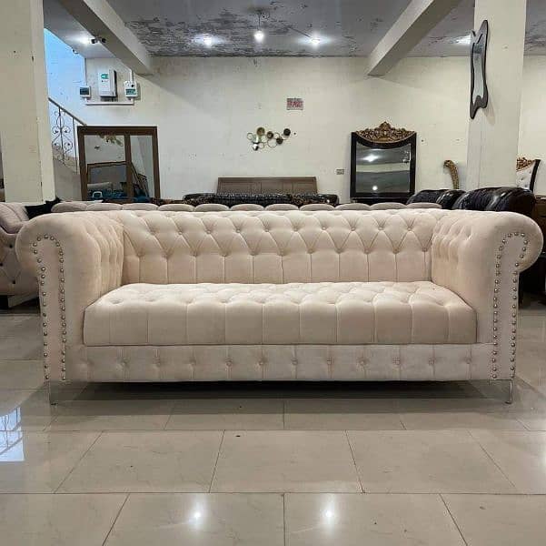 chester Field sofa 1