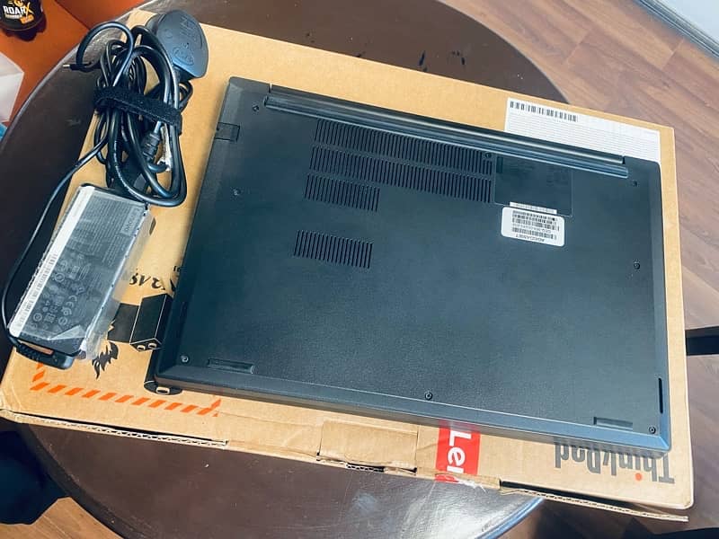 Lenovo Thinkpad E15 10 generation 256SSd 1TB HHD 8 GB Ram 4