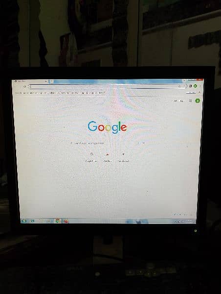 Dell 17 inch LCD he Kahi se bhi LCD me nishan nahi he 0