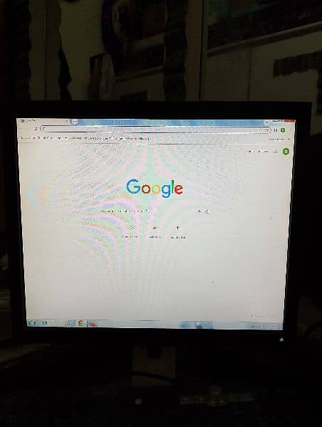 Dell 17 inch LCD he Kahi se bhi LCD me nishan nahi he 1