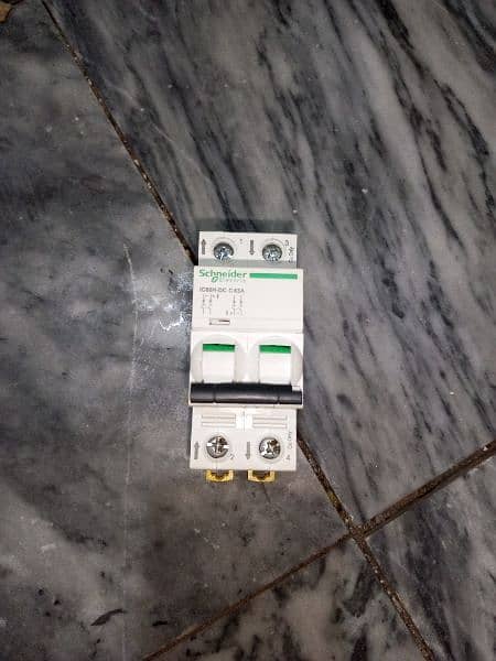 2 Pole DC Breaker 63 Amp 3