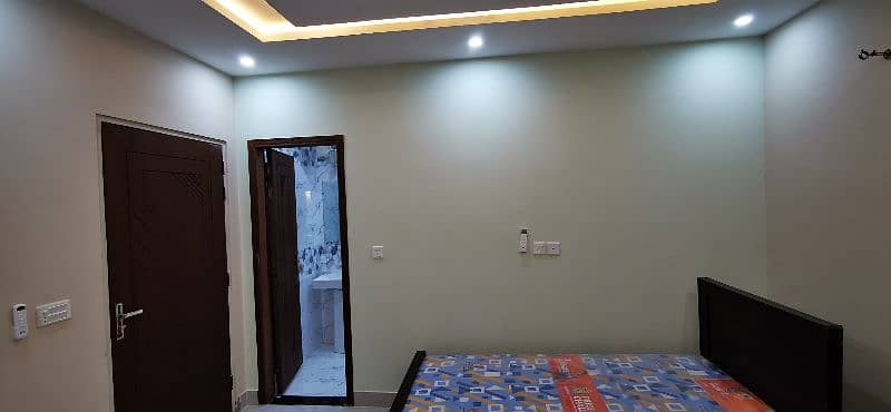 Girls Hostel, Fully furnished, near LGS, LSE, LGU, PKLI, Airport 4