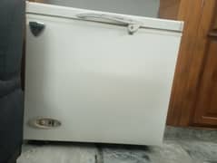 Waves Freezer for Sale. Very good quality. 0