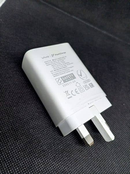 Vivi X 80 original 80W charger 3