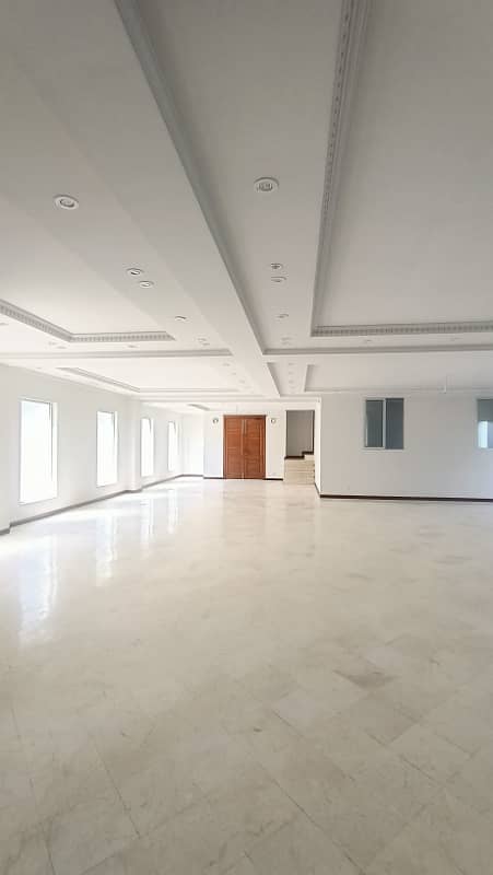 3500 Sq Ft Office For Rent In Gulberg Main Boulevard 7