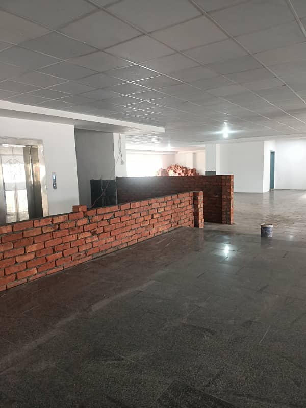 15000 Sq Feet Office For Rent In Gulberg 5