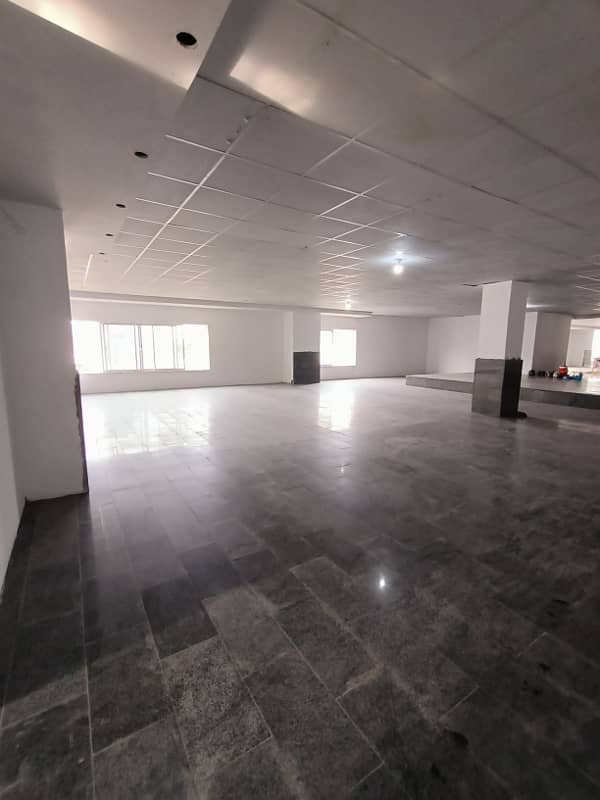 15000 Sq Feet Office For Rent In Gulberg 8