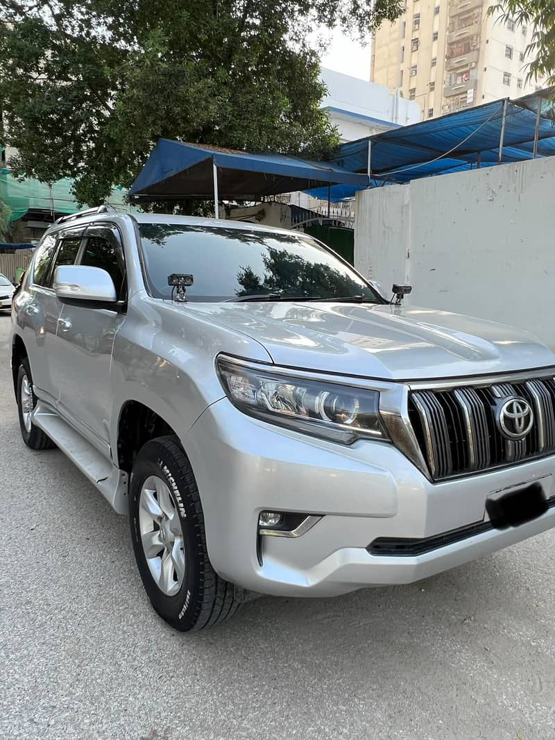 Toyota Prado 2012 1