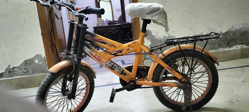 China 14 inch bicycle Good Condition 10/10 4