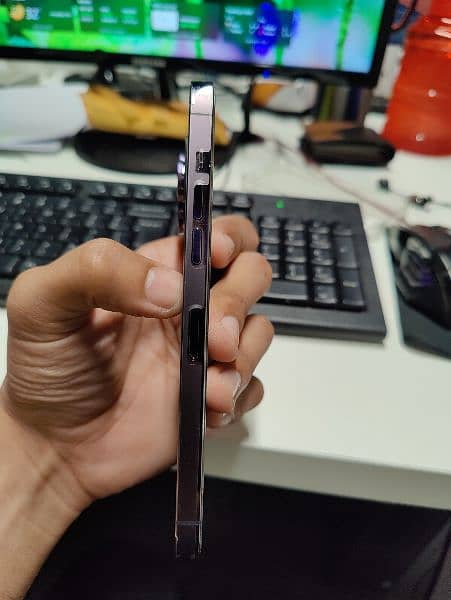 IPHONE 14 PRO MAX 128gb NON PTA purple colour 3