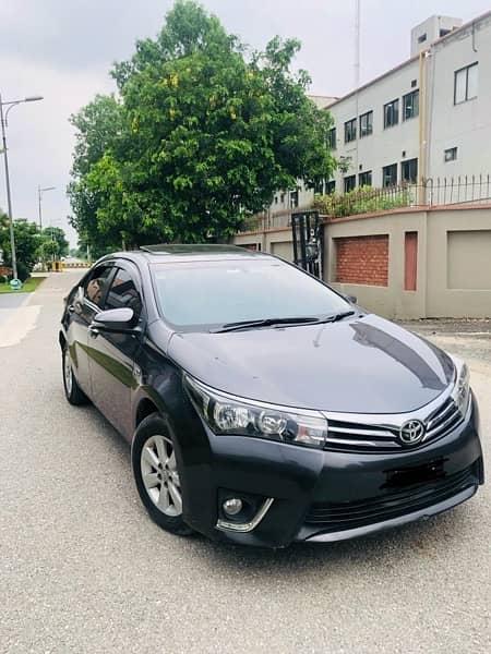 Toyota Corolla Altis Grande 2017 Total Genuine 10