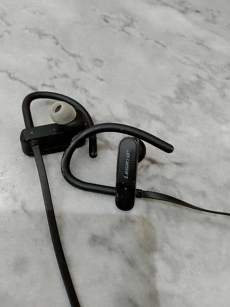 wireless earphones for sale 1