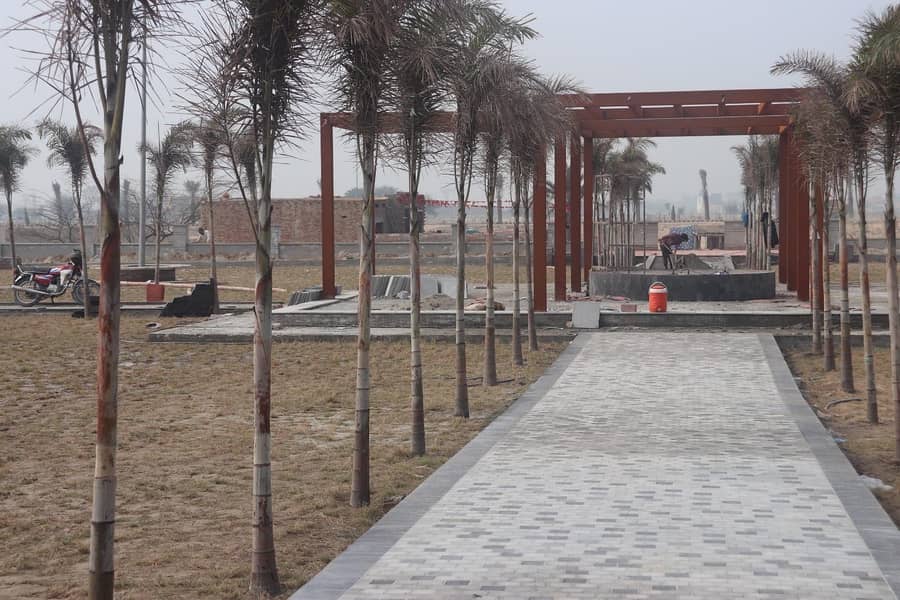 3 MARLA RESIDENCIAL PLOTS FILES FOR SALE IN RAIWIND ROAD 18