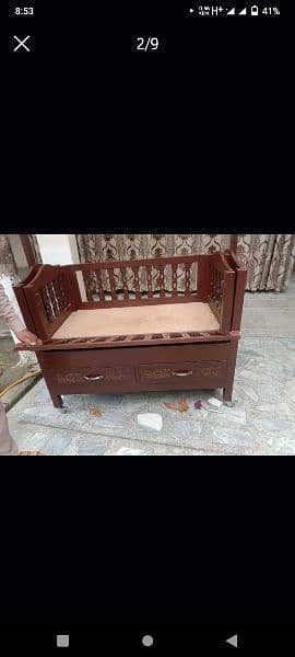 baby cot nd swings 4