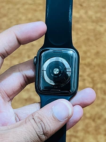 Apple Watch Series 5 40mm 2