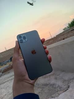 iphone 11 pro max non pta condition 10/10 0