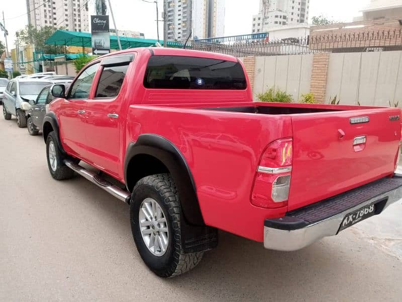 Toyota Hilux 2012 invincible 5