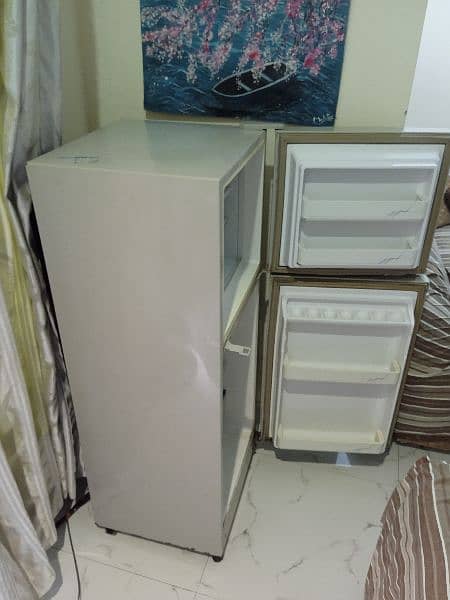 Refrigerator Dawlance brand for sale 1