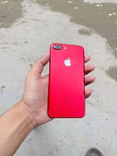 iPhone 7plus condition 10 by 8 128gp red colour