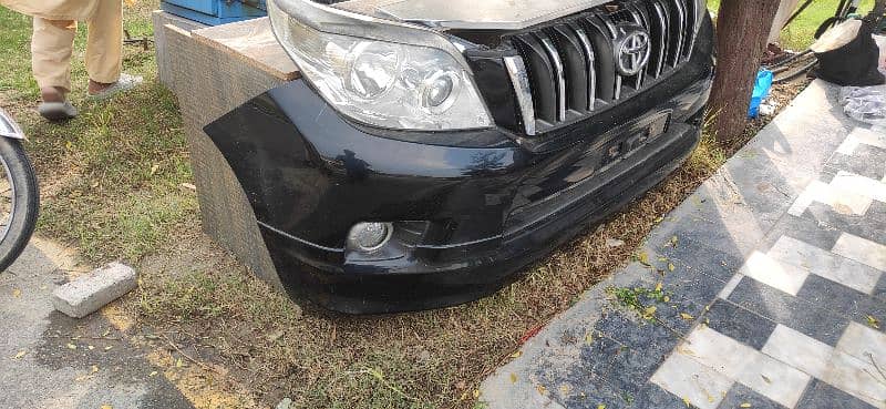 Toyota Prado front bumper with grill headlights and fog lights 1