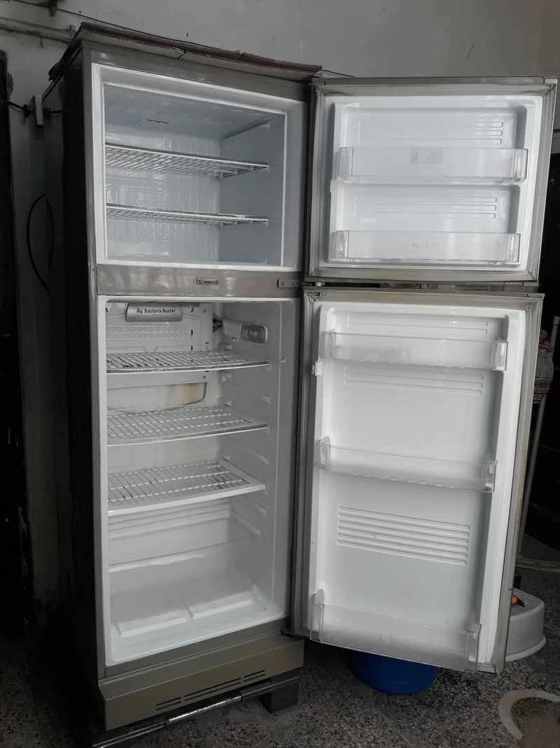 PEL Refrigerator(large) 6