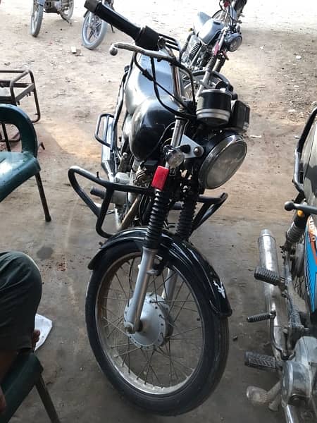 Suzuki GS 150 for sale 0