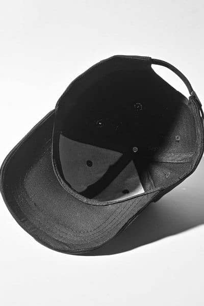 DEOSAI BRANDED BLACK AND WHITE HATS OLD MONEY STICHED 2