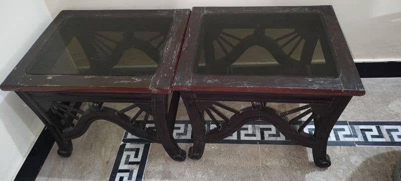 wooden center table for sale in good condition 1