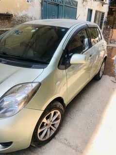 Toyota Vitz 2013