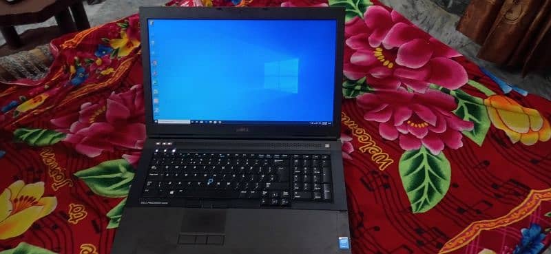 Dell Laptop 0